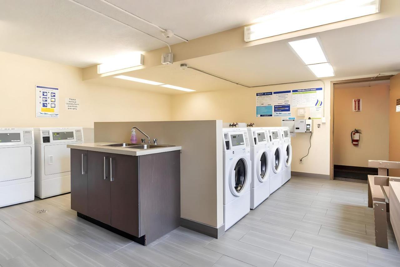 Appartement Entire Downtown, Walk To Bmo & Stampede, Parking, 1,5 Hrs To Banff
